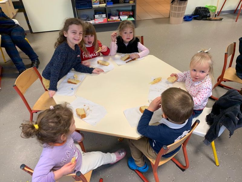 dégustation de la galette-école privée Notre-Dame (Bellevaux)